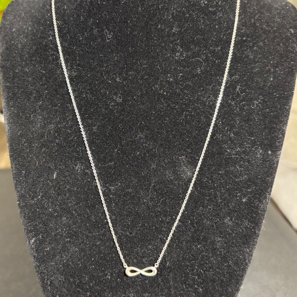 Tiffany & Co. "Tiffany Infinity" AG 925 Pendant/ 16-18" Necklace Sterling TCO2